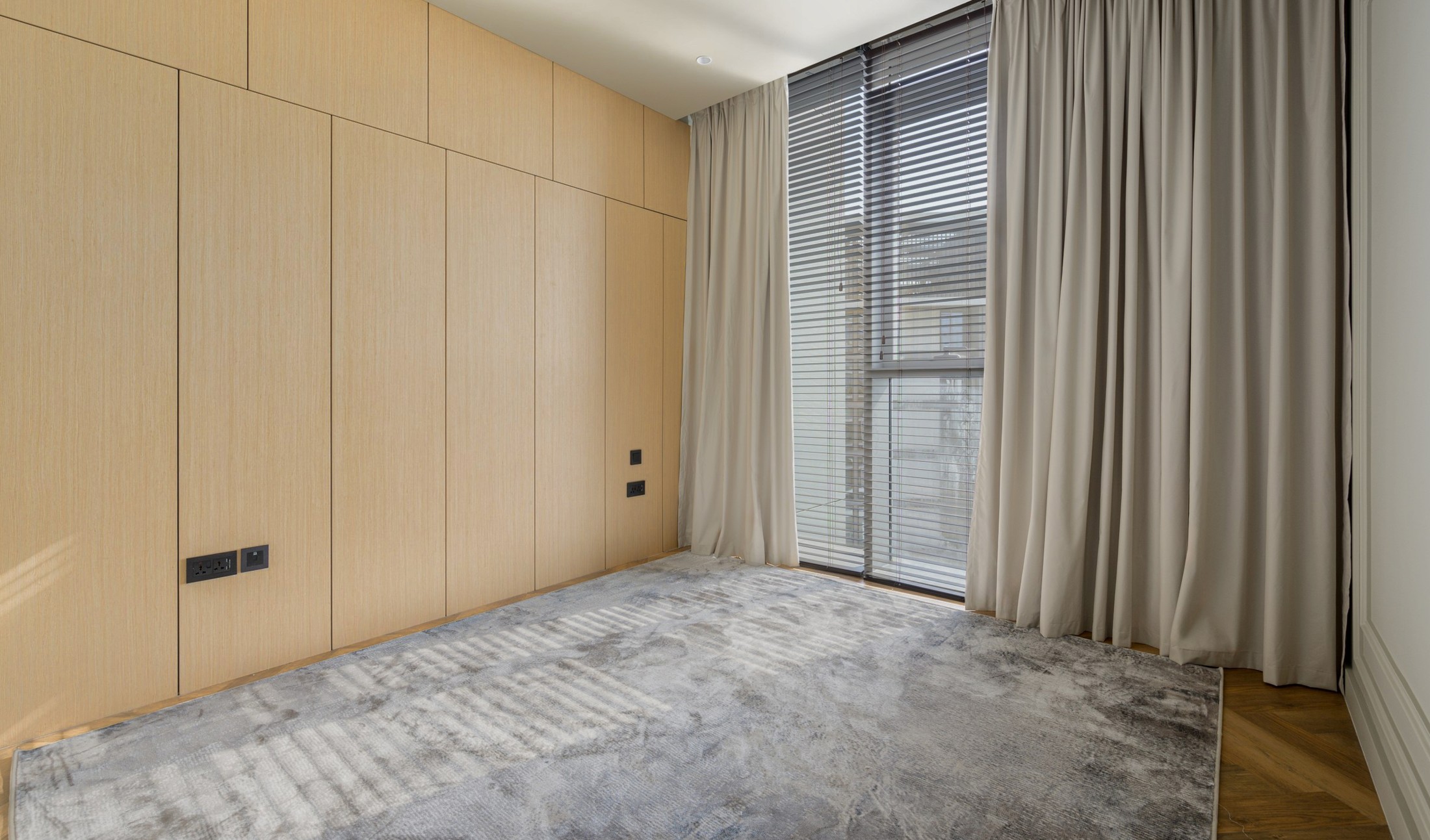 Bluewaters four-bedroom corner apartment — property photograph 7