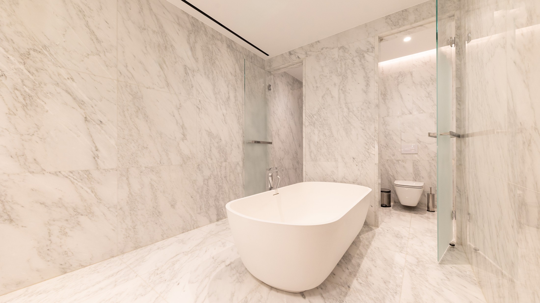 The Royal Atlantis three-bedroom Sky Court duplex — property photograph 6