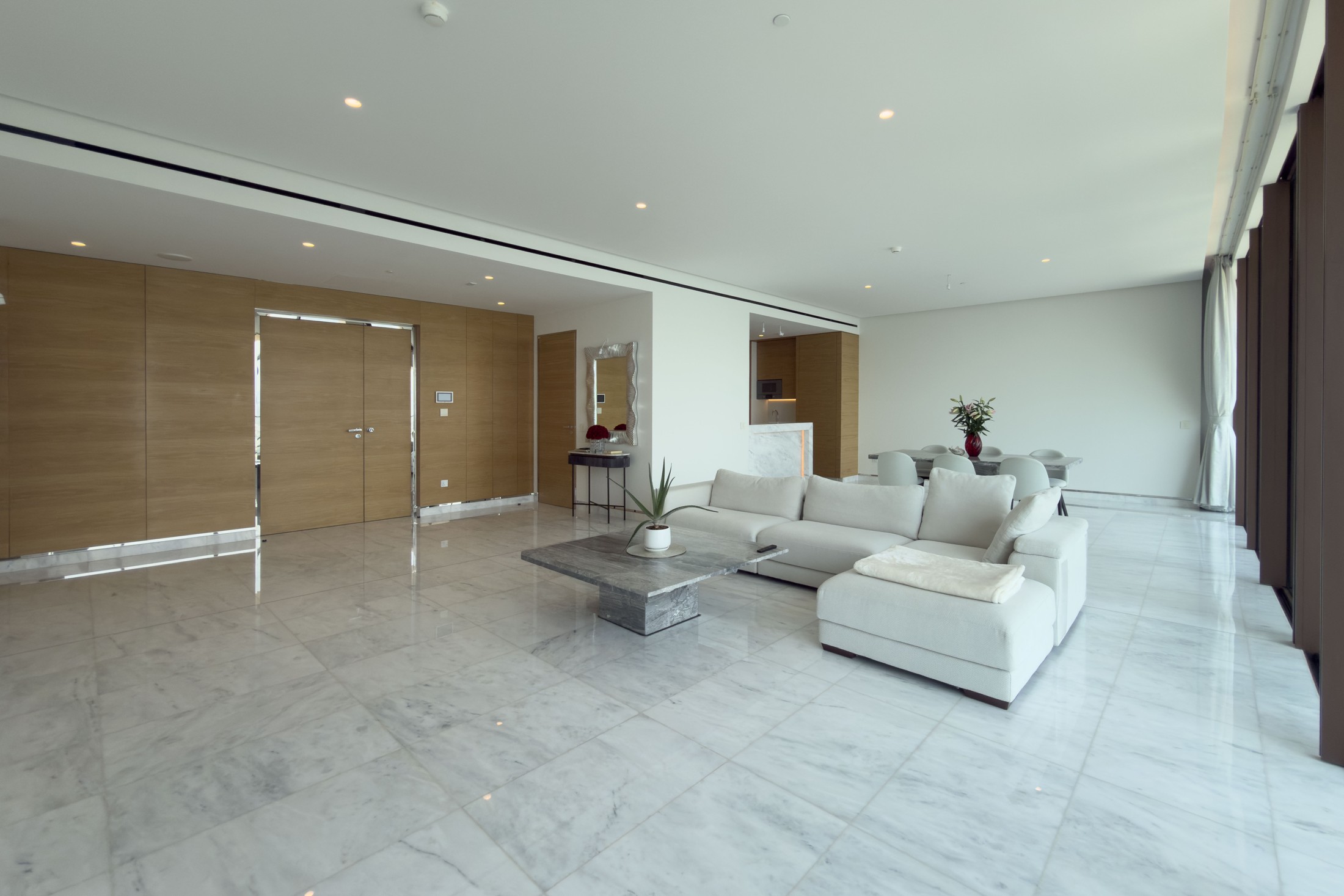 The Royal Atlantis two-bedroom plus maid’s residence — property photograph 3